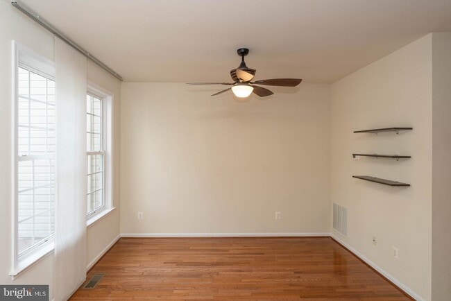 Building Photo - 3351 Beechcliff Dr