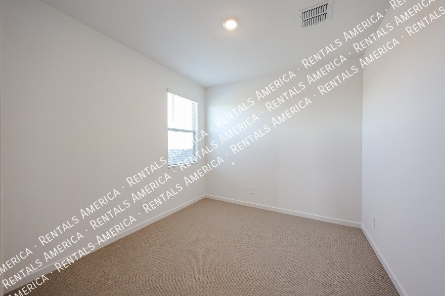 Building Photo - 15940 W Gray Fox Trl