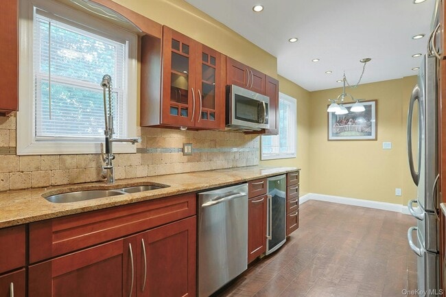 Building Photo - 9 Teramar Way