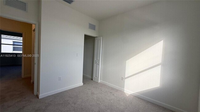 Building Photo - 1096 NW 2nd Ter