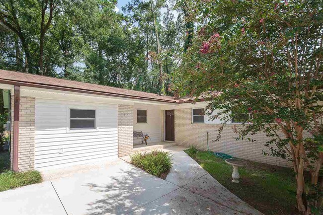 Building Photo - 1837 Devra Dr