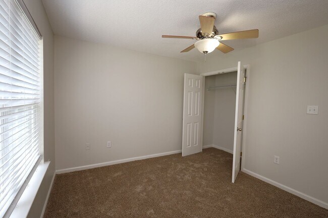 Building Photo - 4125 Springruff Dr