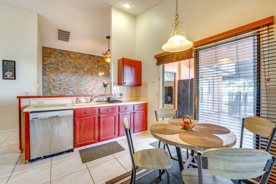 Building Photo - 14918 Prairie Rose Ct