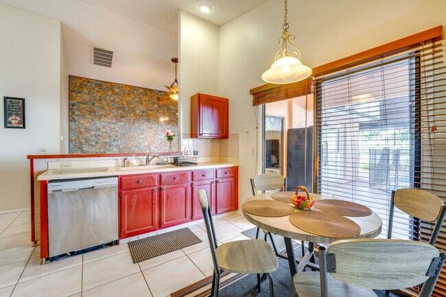 Building Photo - 14918 Prairie Rose Ct