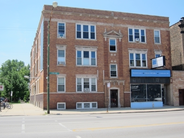 Primary Photo - Lakeview 2BR! Near Brown Line & Whole Foods!