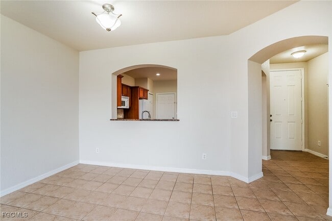 Building Photo - 17570 Cherry Ridge Ln