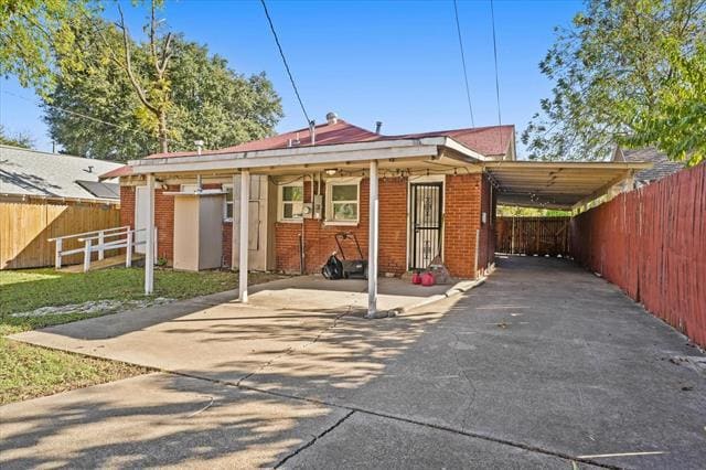 Building Photo - 929 S Rosemont Ave