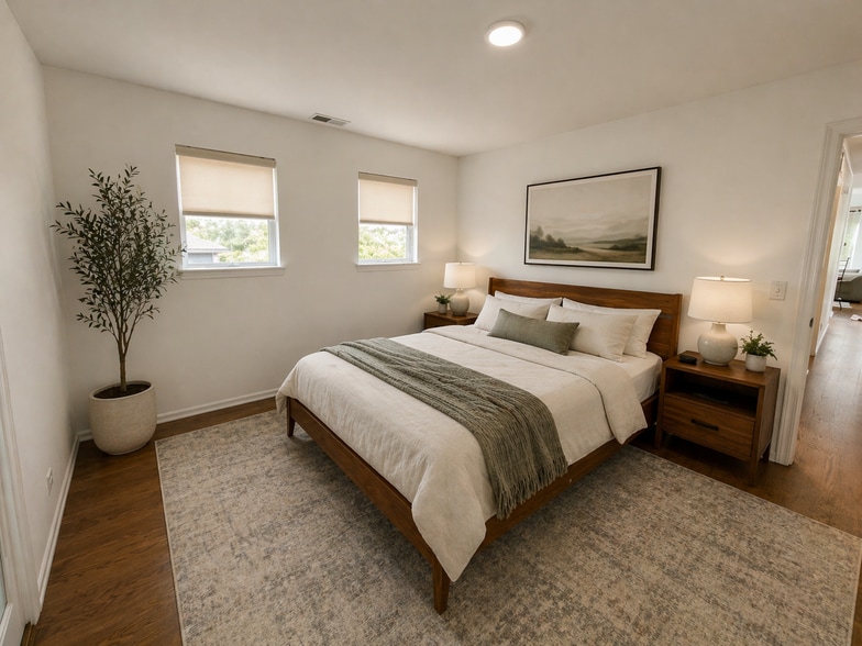 Building Photo - 635 W Elm St