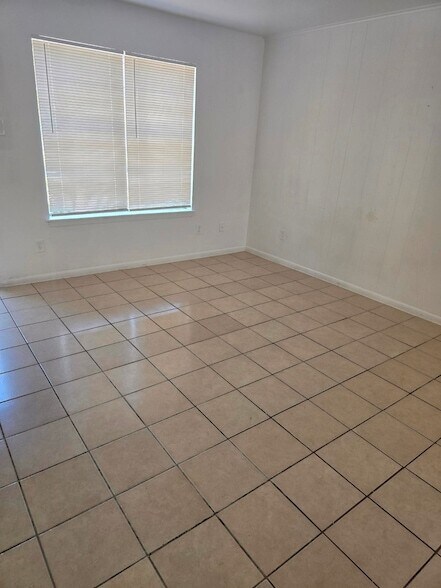 Building Photo - 600 Hilliard St