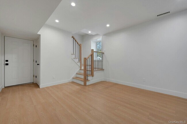 Building Photo - 278 Washington Ave