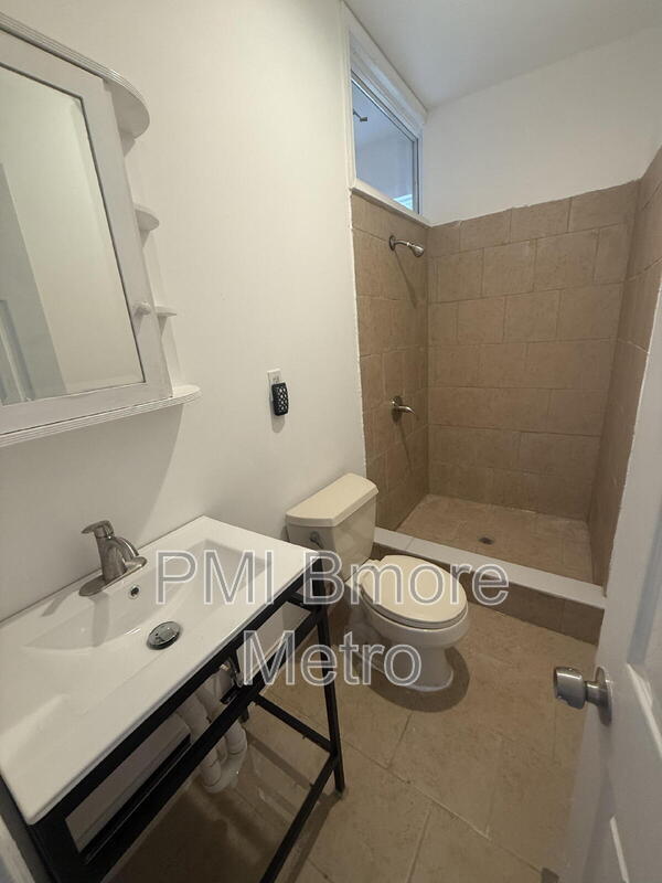 Building Photo - 2679 Wilkens Ave