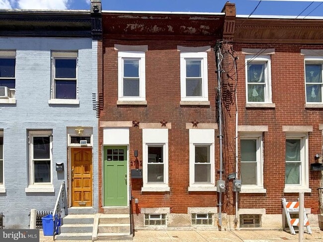 Building Photo - 2762 Martha St