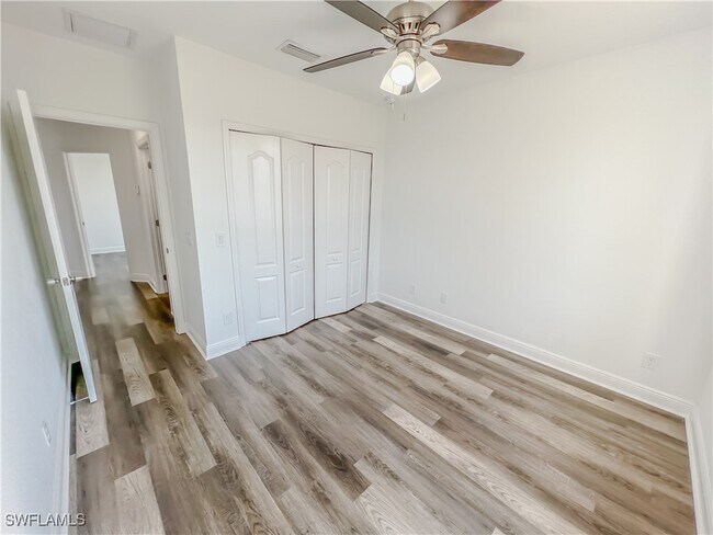 Building Photo - 3303 33rd St SW