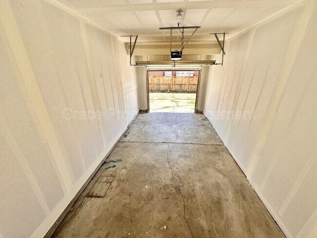 Building Photo - 3451 W 65th Ave