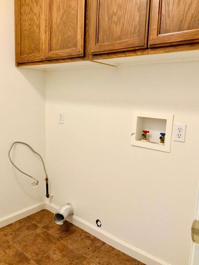 Building Photo - Quiet Home in Copper Hills located in a Cul-de-sac. **Do not distrub current tenant**