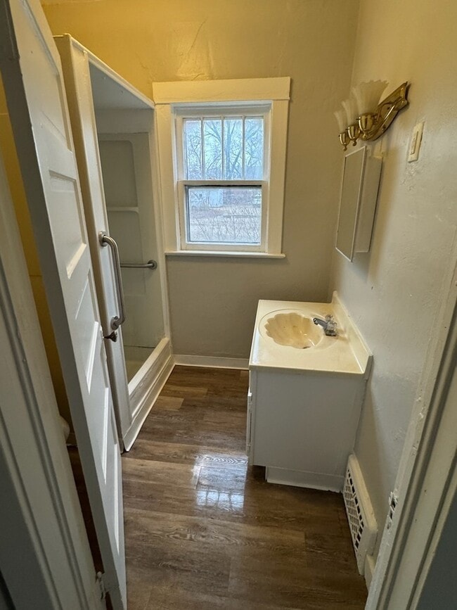 Building Photo - 1955 S Getty St