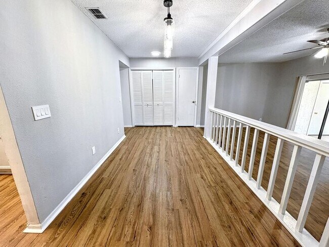 Building Photo - 12715 N 57th St