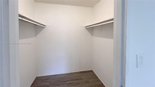 Building Photo - 4670 NW 79th Ave