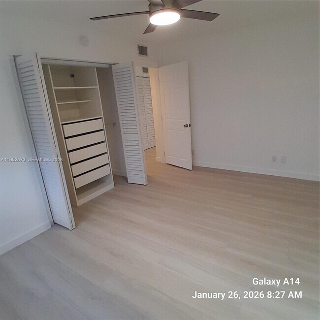 Building Photo - 2344 NE 12th St