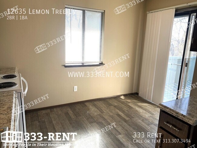 Building Photo - Lovely Condo Ready For You to Move In!