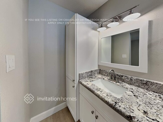 Building Photo - 8702 E Valley View Rd