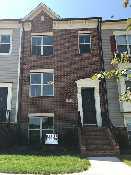 Primary Photo - 22214 Fulmer Ave