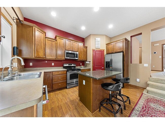 Building Photo - 5037 Dunkirk Pl N