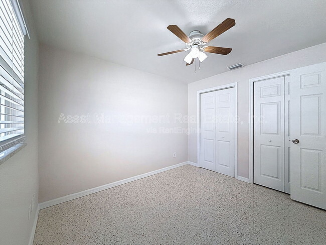 Building Photo - 474 93rd Ave N