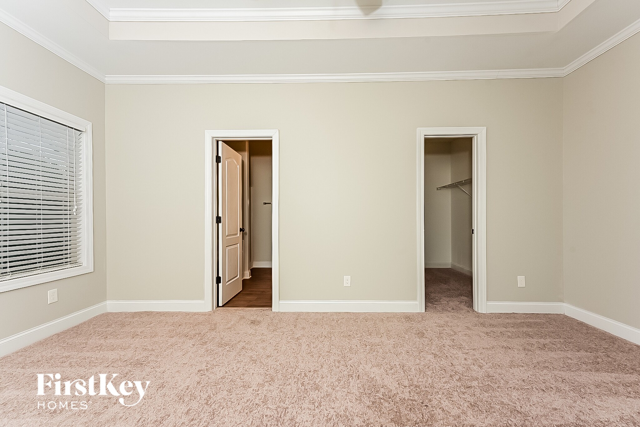 Building Photo - 252 Hedgewood Dr