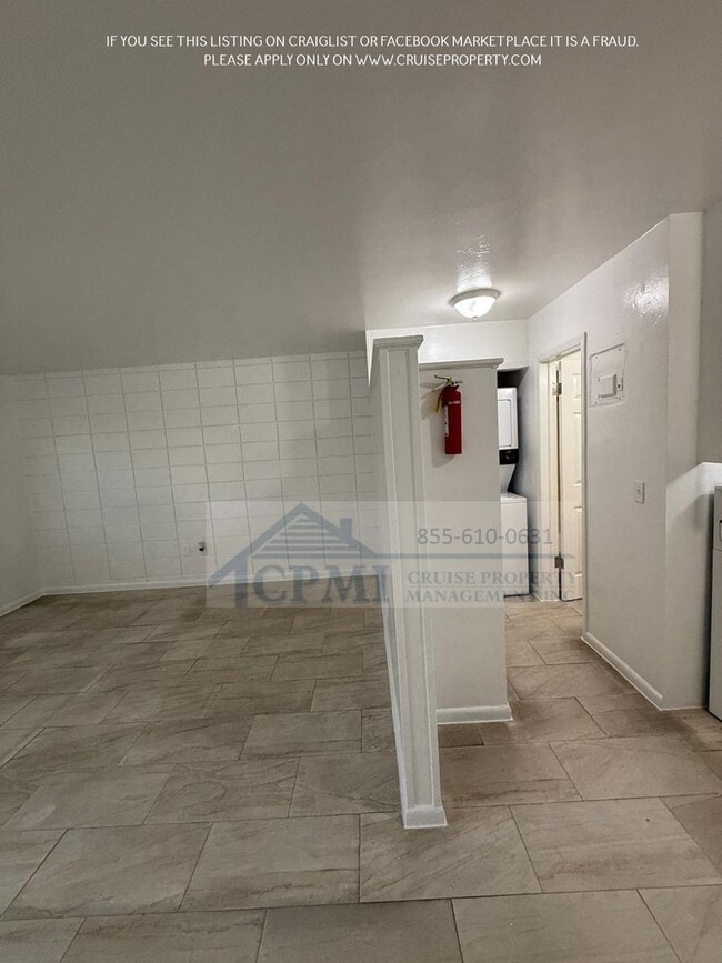 Building Photo - 732 S J St