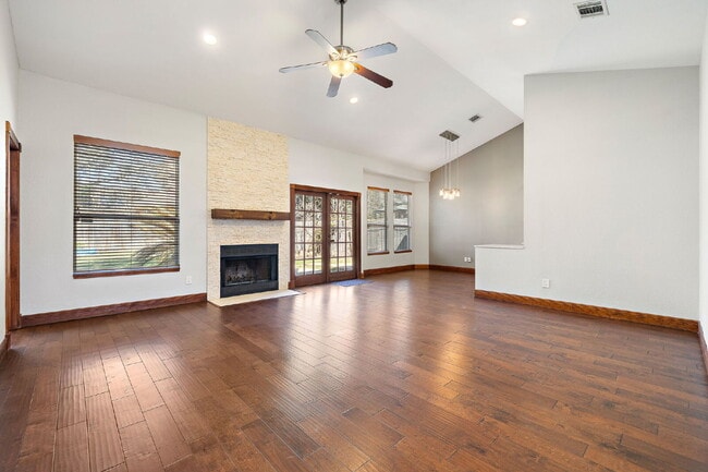 Building Photo - Renovated South Austin Stunner on a Private Corner Lot + Massive Backyard