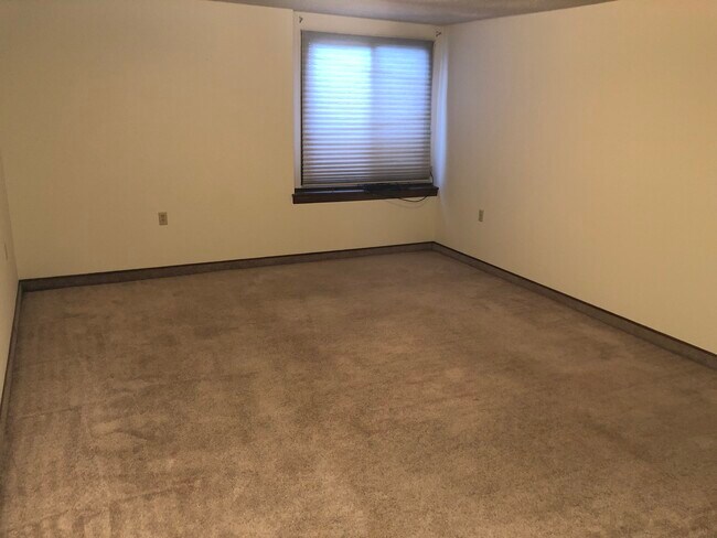 Basement room - 8713 W Thurman St