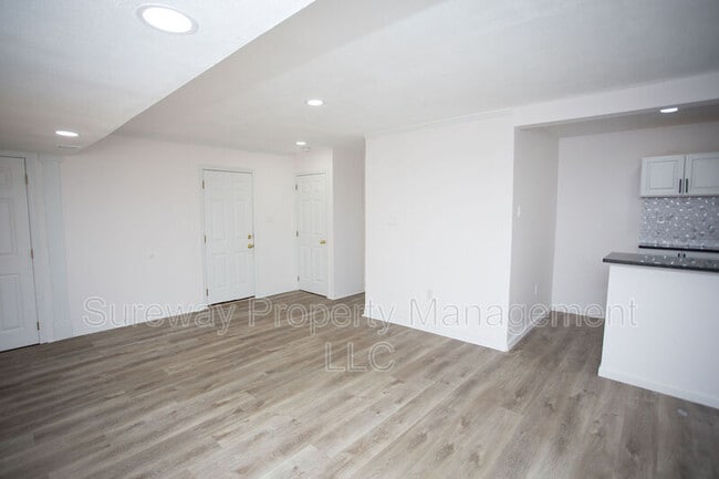 Building Photo - 712 Sage Hill Dr