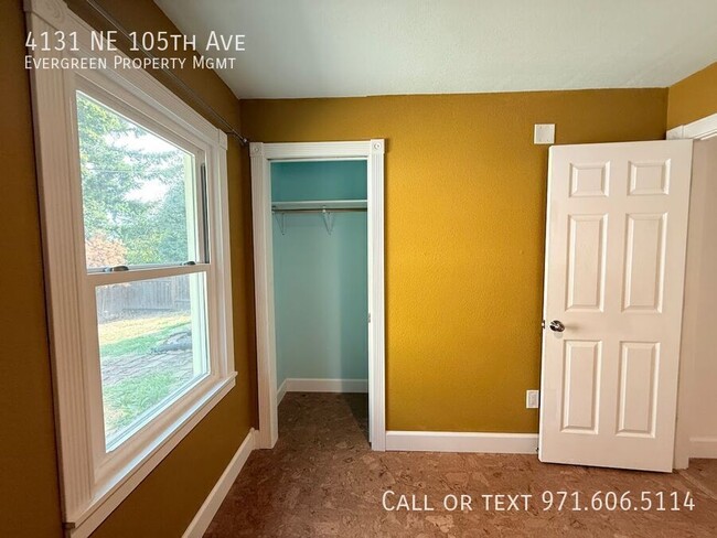 Building Photo - 4131 NE 105th Ave