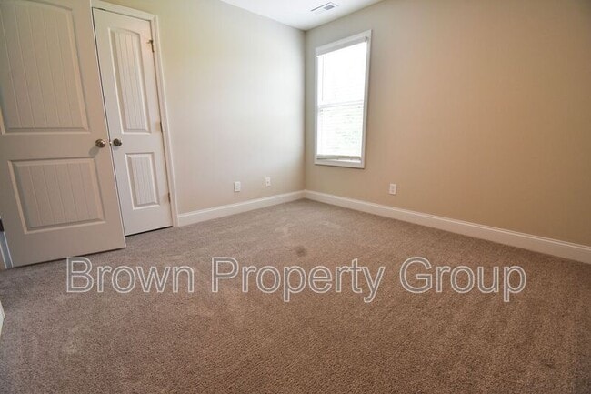 Building Photo - 538 Kivett Ct
