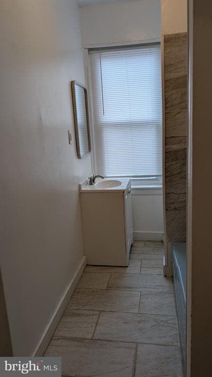 Building Photo - 244 Minor St