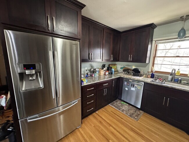 Building Photo - Charming 3-Bed Home with Finished Basement and huge backyard.