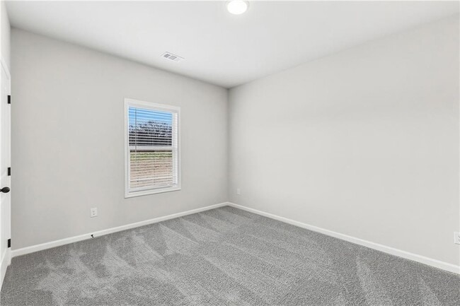 Building Photo - 2500 Sunny Hill Rd