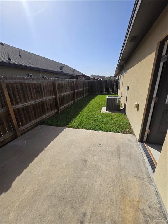Building Photo - 1205 Bodark Dr