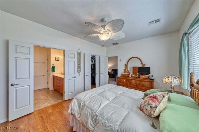 Building Photo - 6159 Isola Peak Ave