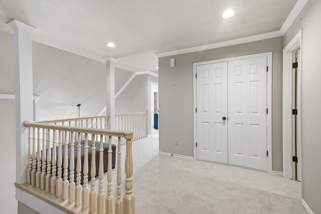 Building Photo - 408 W Fairway Ct