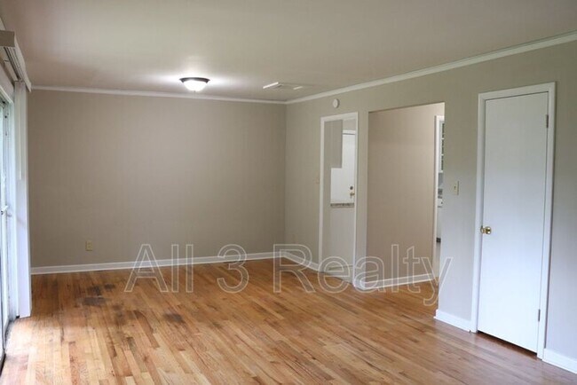 Building Photo - 939 Green Ridge Ct