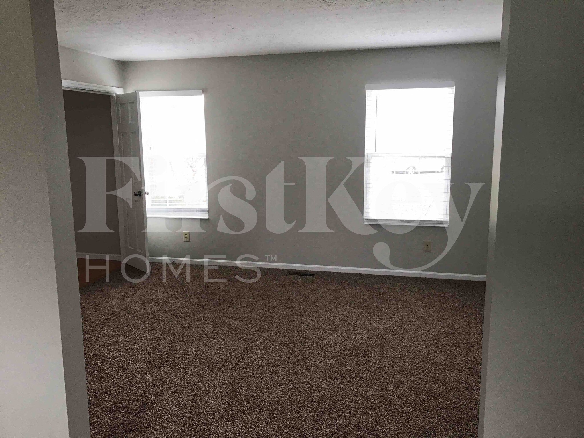 Building Photo - 3066 Blue Heron Dr