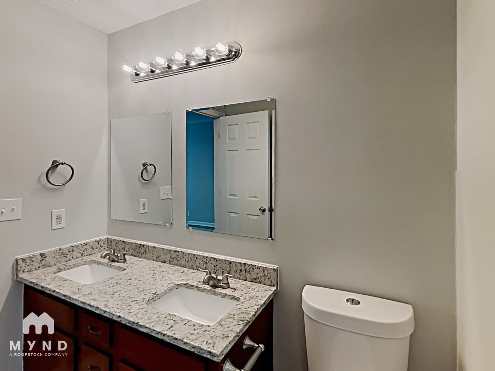 Building Photo - 720 Bermuda Ave