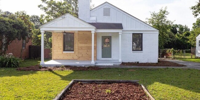 Primary Photo - Hickman Rental