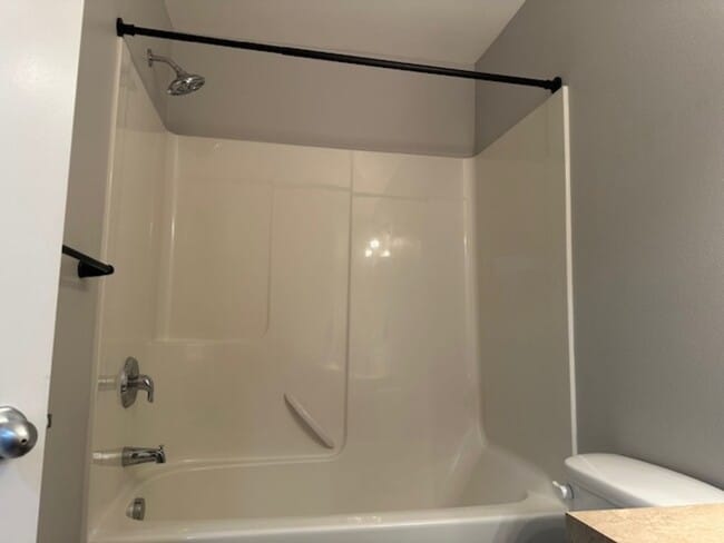 Building Photo - 223 Pioneer Dr