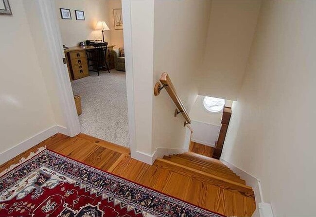 Building Photo - "Charming 2-Bed, 2-Bath Haven in Yarmouth – Spacious 1,380 Sq Ft Gem!"