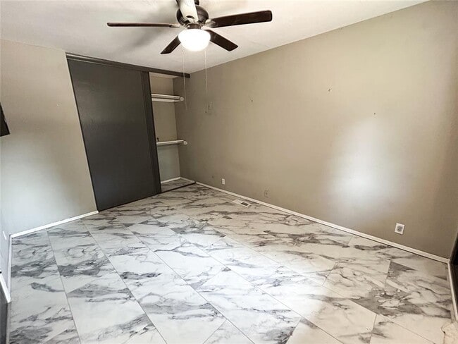 Building Photo - 13228 Green Valley Dr