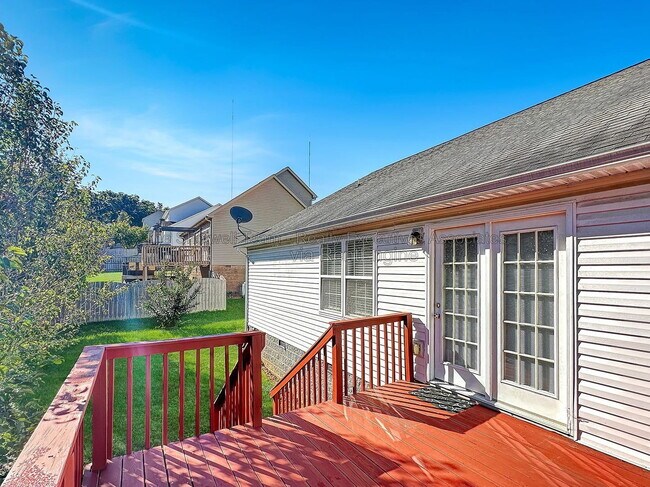 Building Photo - 4130 Oakstone Ln