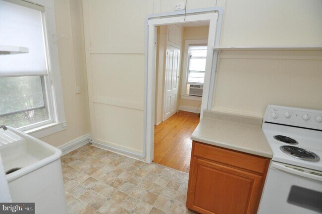 Building Photo - 515 N Loudoun St